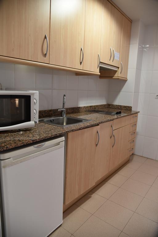 Apartamentos Ar Dosjoimi Lloret de Mar Ngoại thất bức ảnh