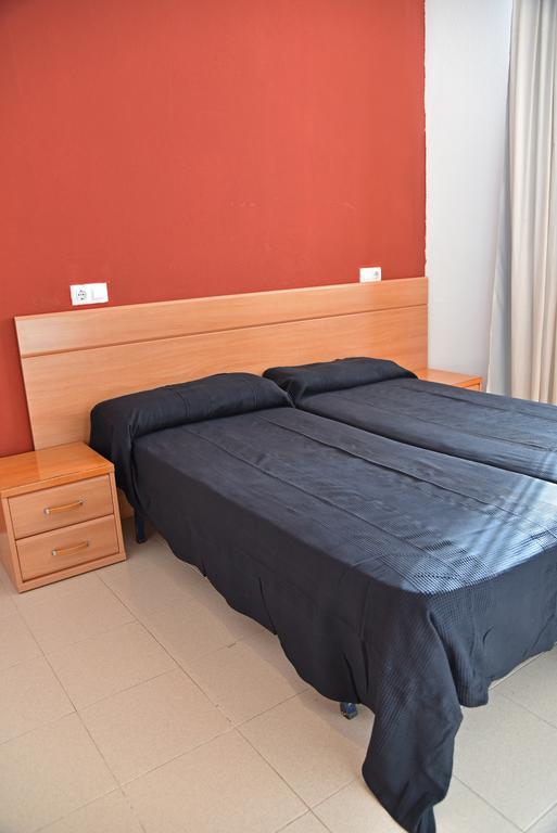 Apartamentos Ar Dosjoimi Lloret de Mar Ngoại thất bức ảnh