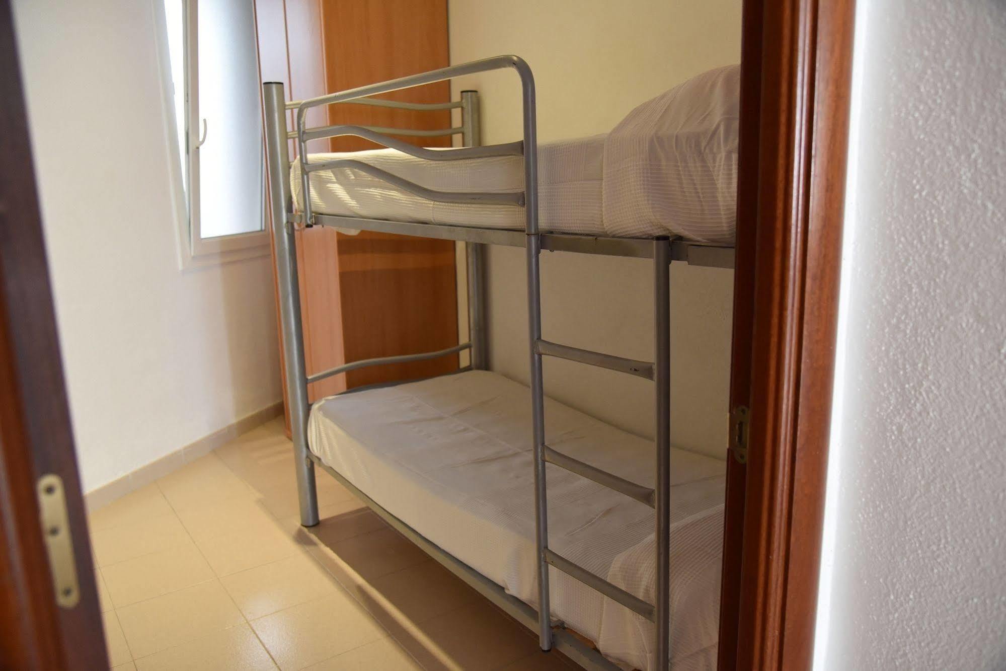 Apartamentos Ar Dosjoimi Lloret de Mar Ngoại thất bức ảnh