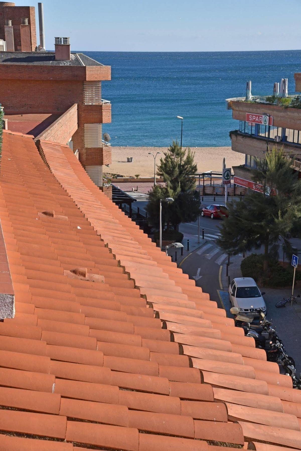 Apartamentos Ar Dosjoimi Lloret de Mar Ngoại thất bức ảnh